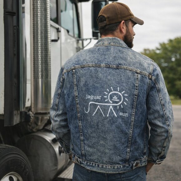 Levi Trucker Jacket Y2K Vintage Jaguar Sun Petroglyphs Logo Vintage Size Small - Picture 1 of 14